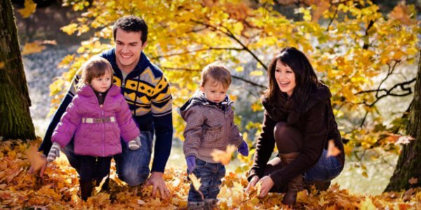 enjoy-fall-season-with-family