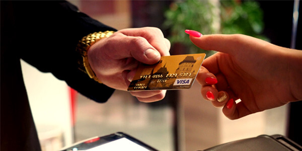 5 Concerns before getting a credit card with an annual fee