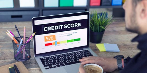 Does your credit score drop for deferring student loans?