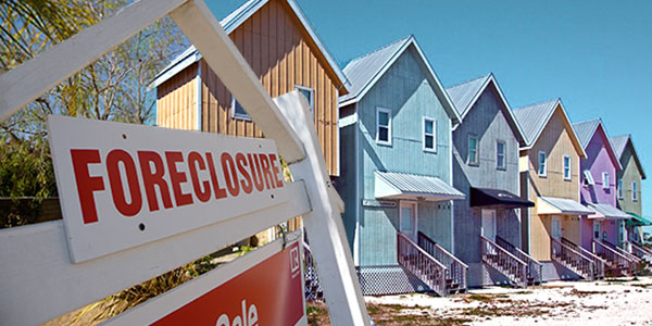 collapse-in-home-prices-during-Great-Recession-increased-student-loan-defaults